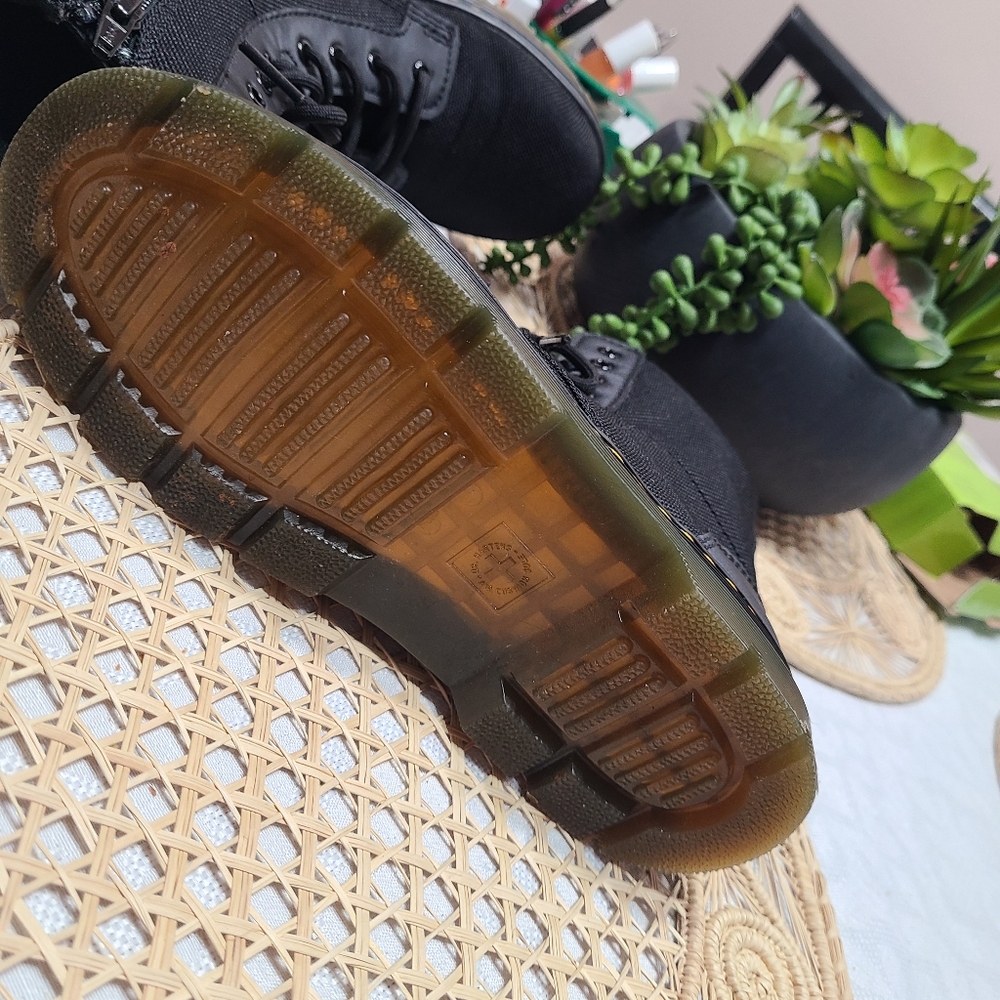 DR. MARTENS - Picture 3 of 6
